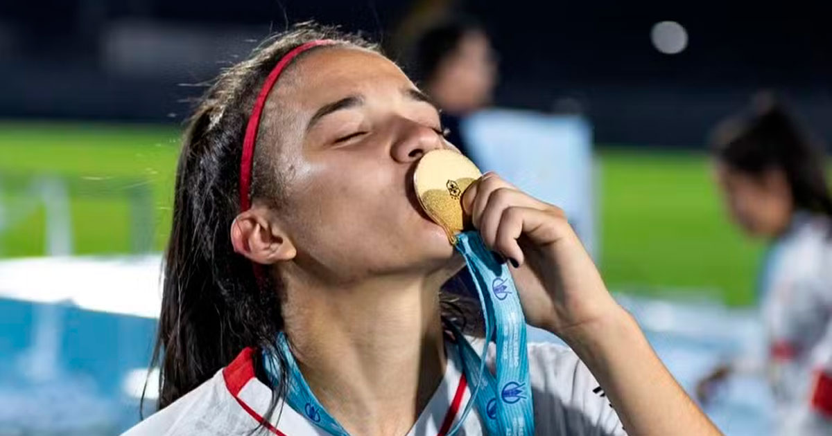 Júlia Beatriz reforça a Ferroviária: Atacante piauiense chega para somar ao elenco